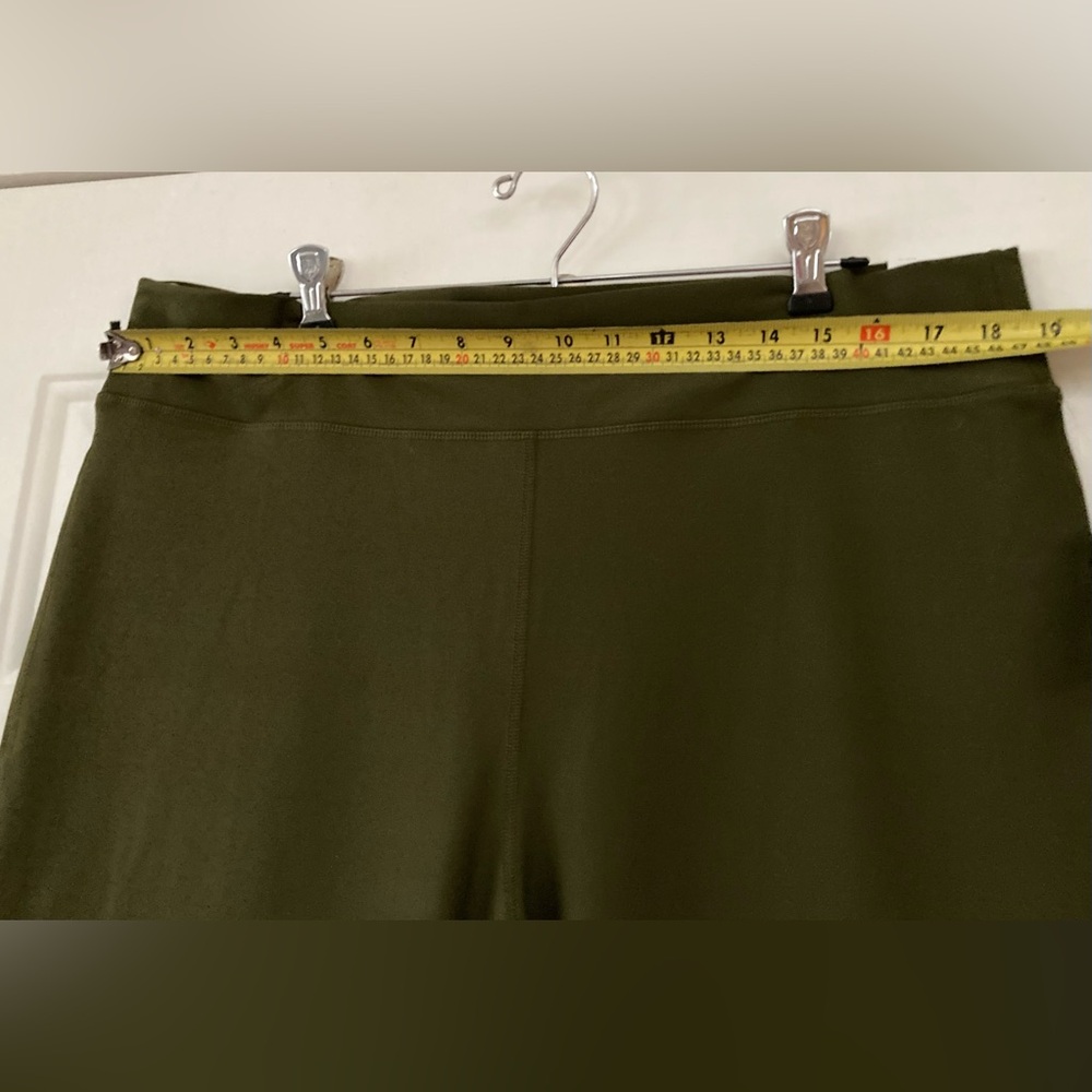 🌟🤩🌟Old Navy Dark Olive Flare Pants - Picture 7 of 10